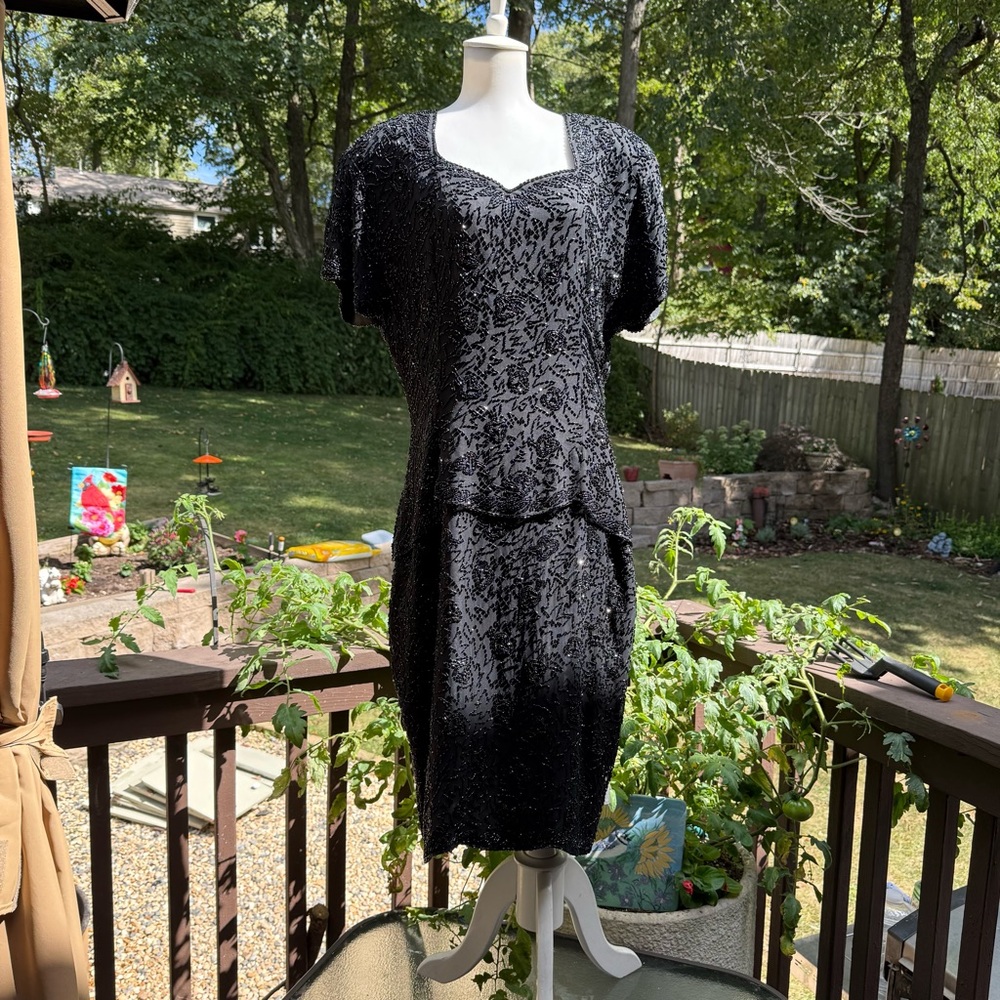 VTG 90s Black Tie Black 100% Silk Sequin Beaded Dress size 14 Shoulder Pad